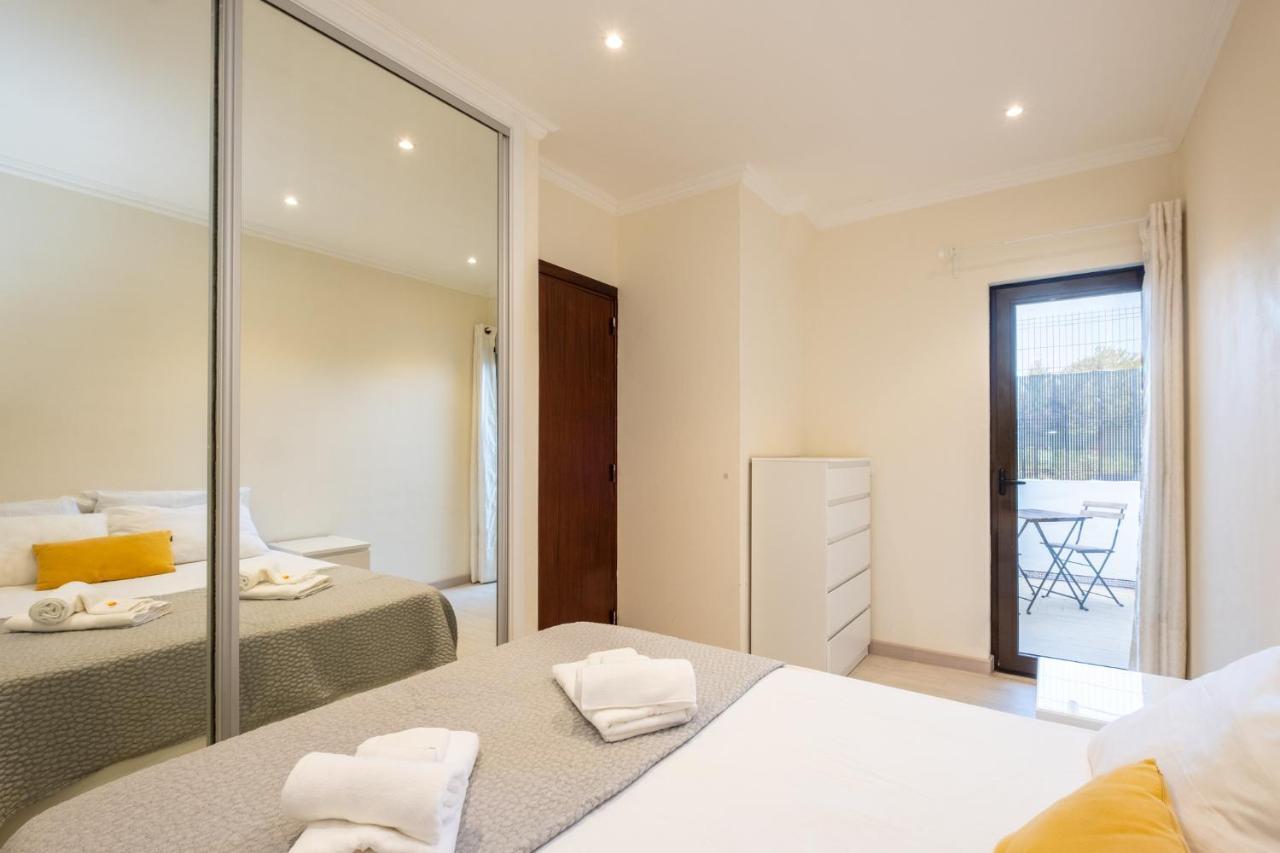 #031 Golden Lavender By Holidays Apartamento